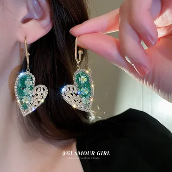Серьги с кристаллами Циркона в форме Сердца Для женщин В Корейском стиле, модные Милые ушные крючки с цветочным рисунком, вечерние украшения для Девочек, подарки