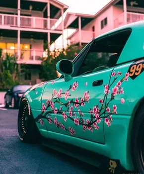 Цветущая сакура, виниловая раскраска автомобиля в японской тематике, Универсальный размер, крупная графика автомобиля, Анимированная раскраска автомобиля